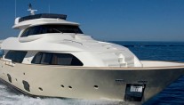 Navetta 26 Crescendo Yacht - Front View